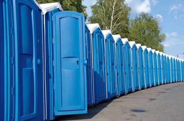 Best Portable restroom trailer rental  in Florence, AL